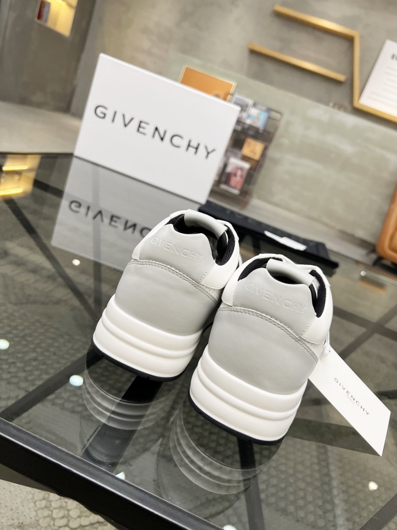 Givenchy Sneakers